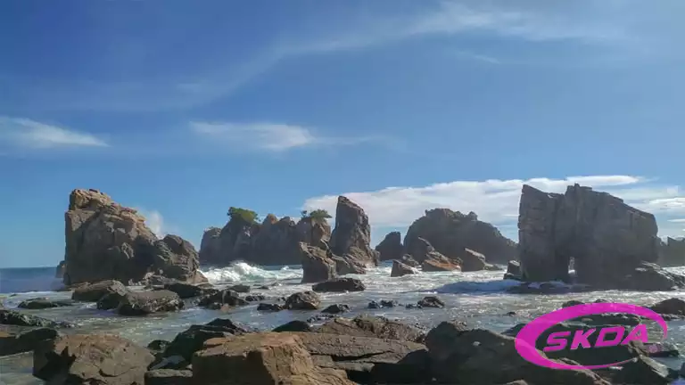 Wisata Pantai Gigi Hiu