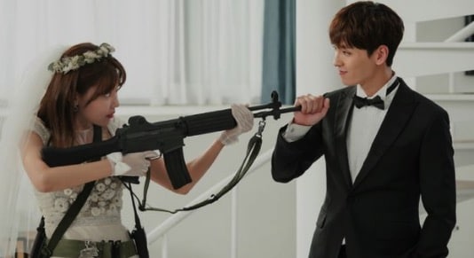 So I Married an Anti-Fan (2021)